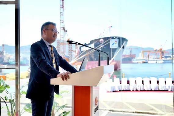 Sekretaris Kementerian BUMN Rabin Indrajad Hattari menyambut hangat kehadiran 2 VLGC terbaru milik PIS (Dok. PIS)