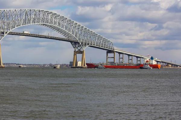Jembatan di Baltimore Runtuh, Berpotensi Melumpuhkan Logistik AS