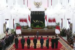 Jokowi Lantik Menteri dan Wamen Baru, Ada Rosan Roeslani dan Budi Arie
