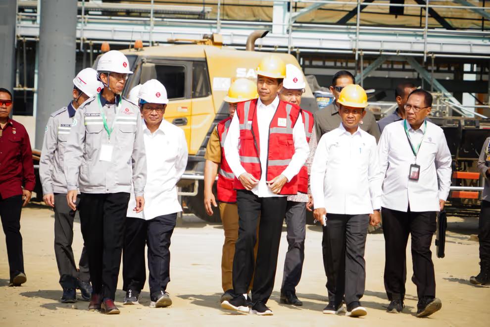 Pabrik LCI Beroperasi 2025, Jokowi: Bisa Kurangi Impor Petrokimia