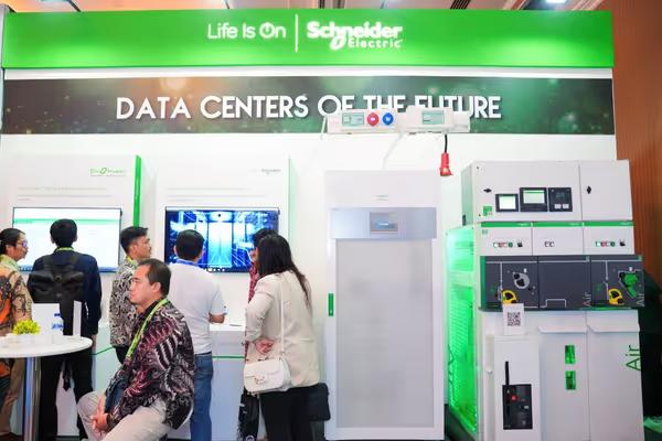 Schneider Electric Pamerkan Solusi Infrastruktur Data Center AI-Ready