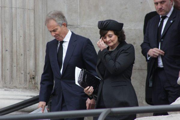 Mantan Perdana Menteri Inggris, Tony Blair dan istrinya, Cherie Blair.