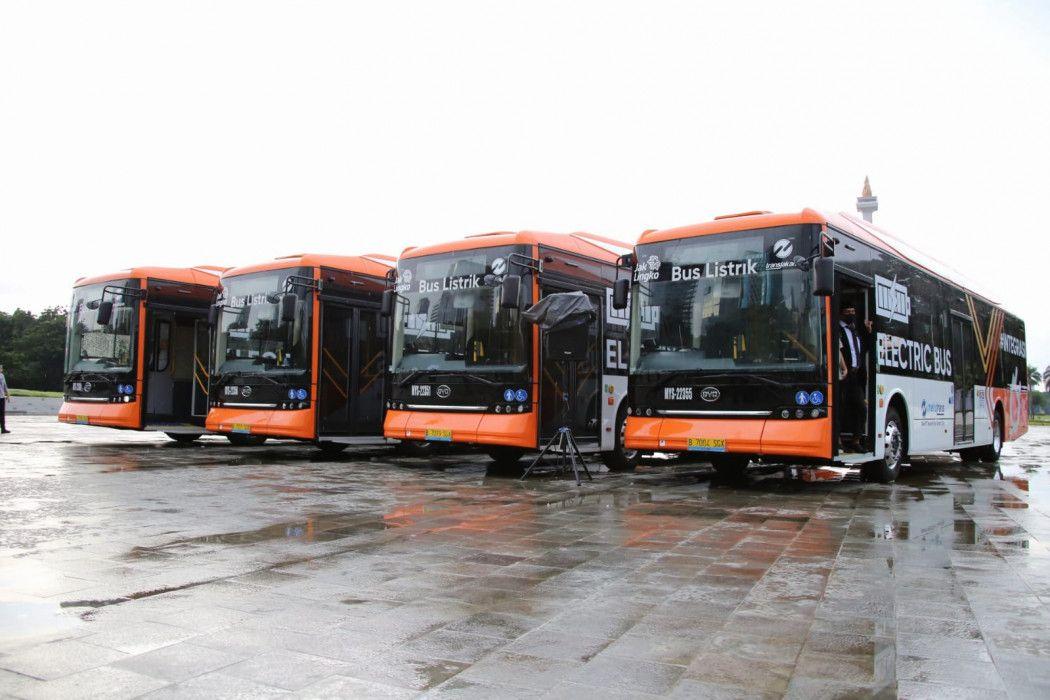 Gubernur Anies Meresmikan 30 Bus Listrik TransJakarta dari Grup Bakrie