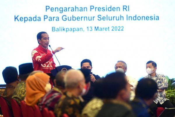 Soroti Kondisi Global, Jokowi Minta Gubernur Sesuaikan APBD