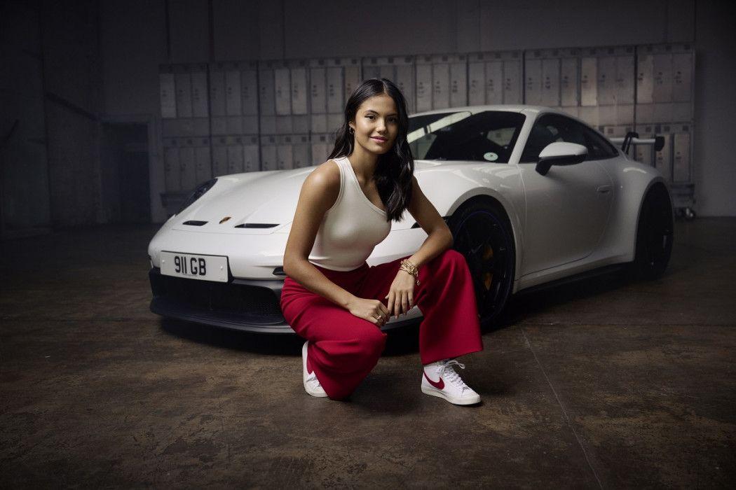 Mengenal Emma Raducanu, Petenis Muda Brand Ambassador Porsche