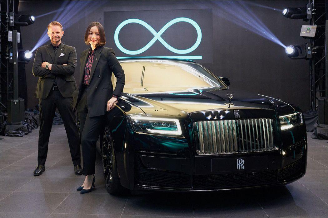 Rolls-Royce Black Badge Ghost Resmi Hadir di Indonesia