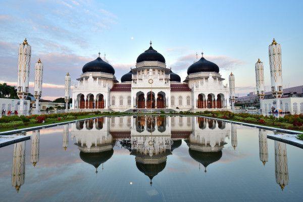 Wisata Muslim RI Peringkat ke-2 Global, Kalah dari Malaysia