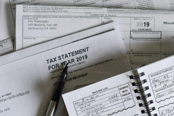 pajak bea cukai yang harus dibayar