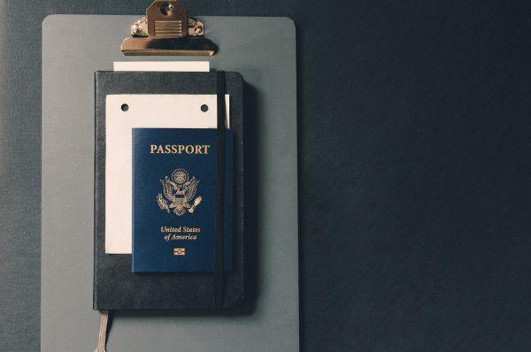 Persyartan pembuatan paspor