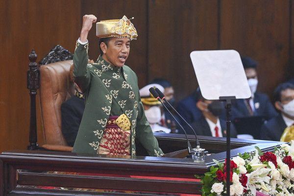Jokowi Pamerkan Tingkat Inflasi RI Lebih Rendah dari Negara Tetangga