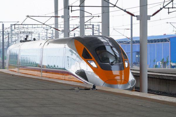 Proyek Kereta Cepat Jakarta-Bandung Dorong Kenaikan Impor Kereta 605%