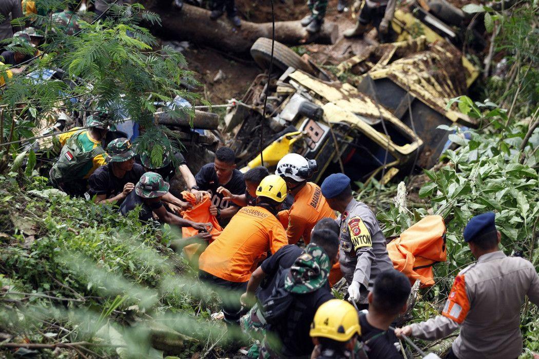 BCA, Bank Mandiri hingga BRI Salurkan Bantuan ke Korban Gempa Cianjur