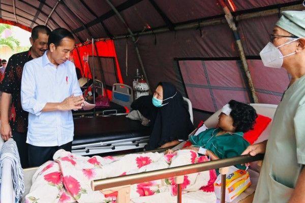Jokowi kunjungi korban gempa Cianjur.