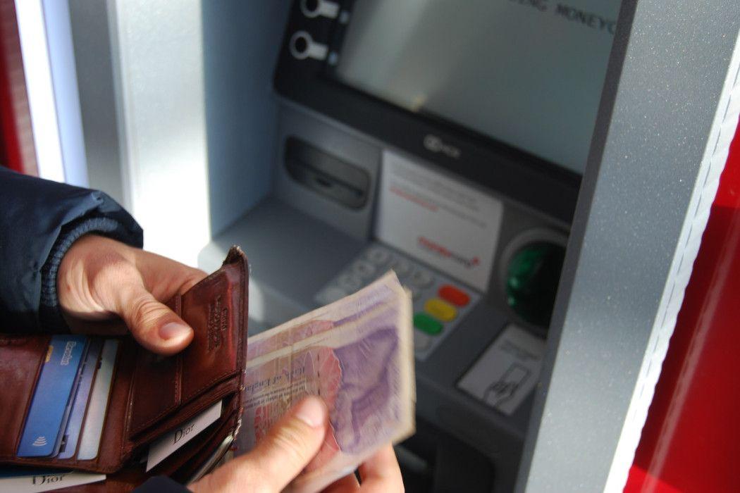 2 Cara Setor Tunai di ATM BCA, Bisa Tanpa Kartu dan Caranya Mudah