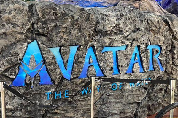 Pameran film Avatar: The Way of Water, di Atrium Senayan City, Jakarta.
