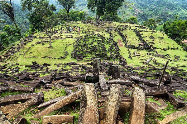Situs Gunung Padang, Destinasi Wisata Unik untuk Alternatif Liburan
