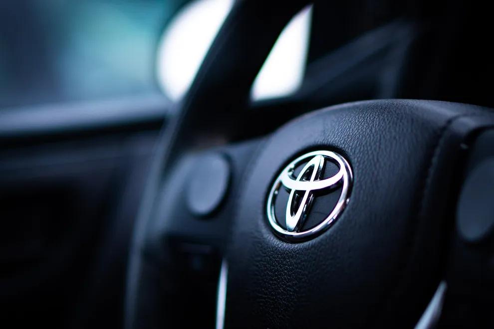 Didukung Penjualan Kendaraan Listrik, Toyota Bidik Laba Naik 10 Persen