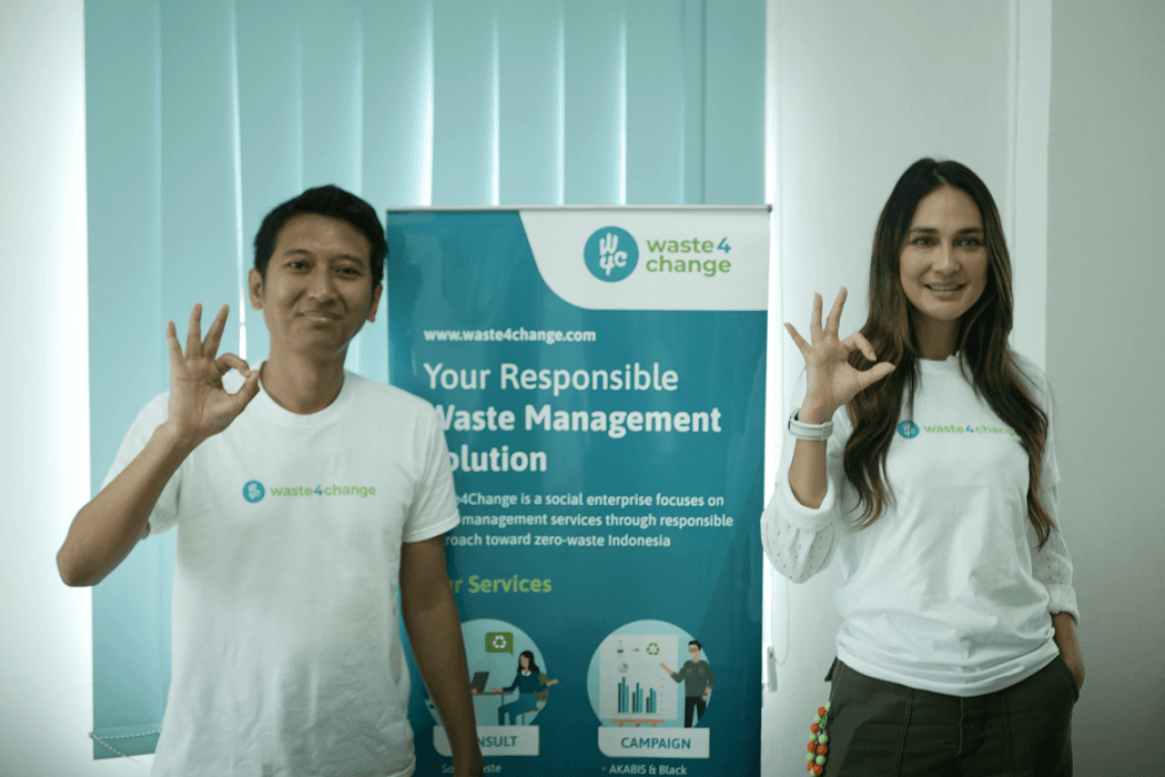 Luna Maya Masuk di Jajaran Investor Waste4Change