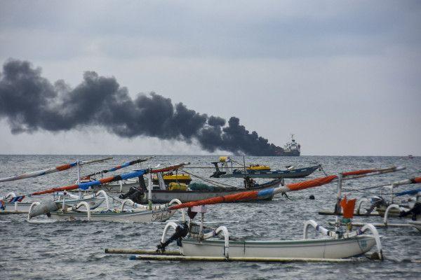 Kapal Terbakar, Pertamina Klaim Pasokan BBM ke Lombok dan Bali Aman
