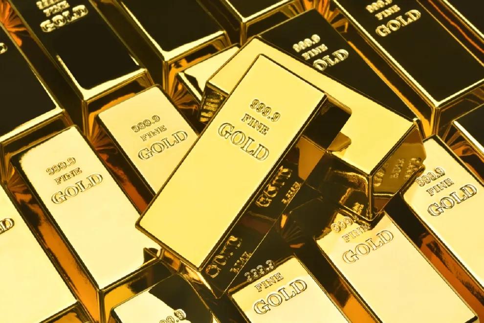 Mengapa Investasi Emas di 2023? Simak 4 Alasan Ini!