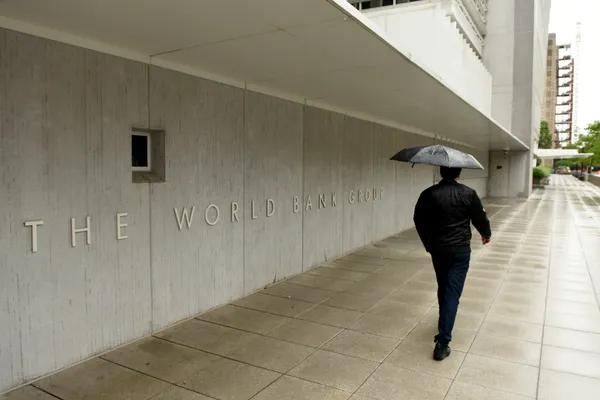 Ekonomi Dunia Melambat, Bank Dunia Ingatkan Risiko Stagflasi