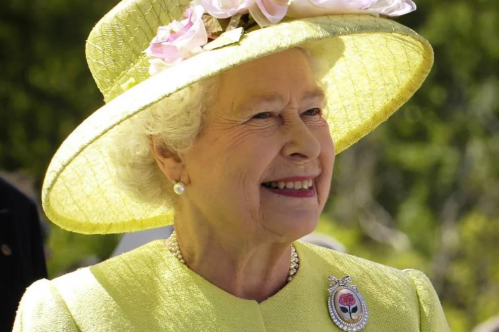 7 Koleksi Arloji Mewah Ratu Elizabeth II, Harganya Puluhan Miliar