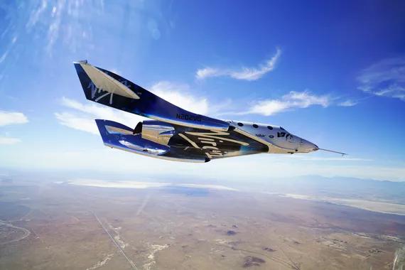 VSS Unity Meluncur ke Rumah setelah Penerbangan Supersonik Kedua. Dok/Virgin Galactic