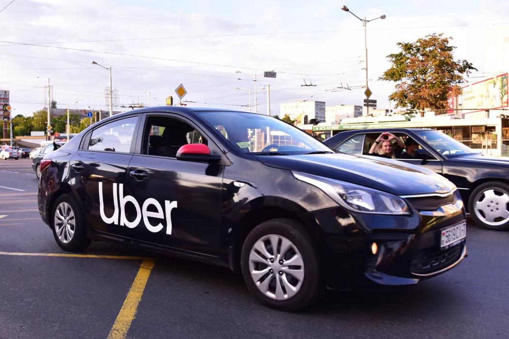 Beda dari Taksi Online Lain, Uber Klaim Takkan PHK Karyawan