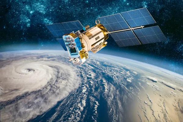 Perkuat Infrastruktur Digital, Telkom Mau Bangun Satelit Rp3,8 Triliun