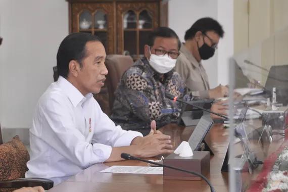 Presiden Jokowi memimpin Ratas Persiapan Pemilu dan Pilkada Serentak Tahun 2024, Minggu (10/4), di Istana Kepresidenan Bogor, Jabar.