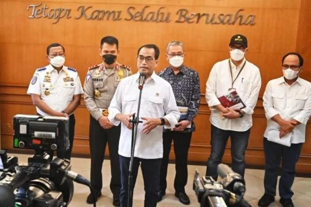 Respons Menhub Terhadap Permintaan Jokowi Turunkan Harga Tiket Pesawat