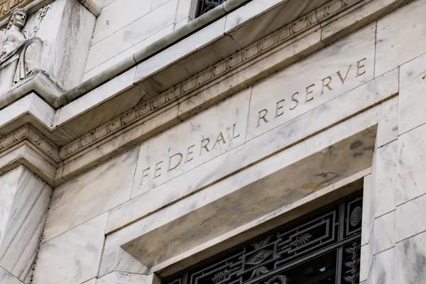 Pengertian FOMC dan Pengaruhnya Bagi Investasi