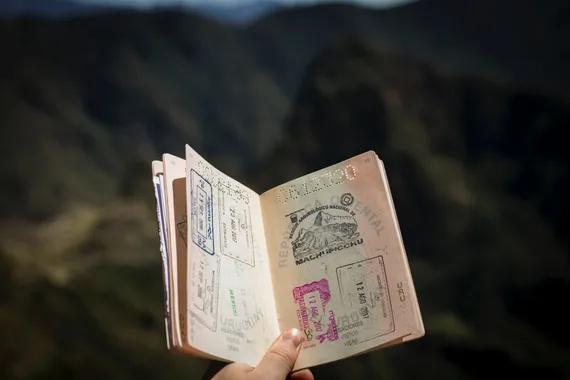 ilustrasi paspor