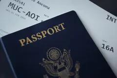 Mengenal Perbedaan Paspor Biasa dan Paspor Elektronik