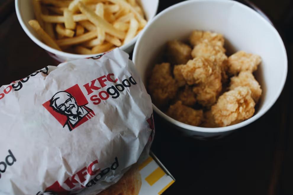 Efek Boikot, Penjualan dan Transaksi KFC Indonesia Turun