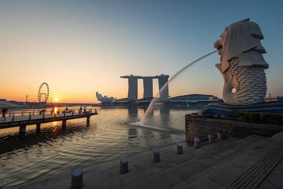 Mulai 17 November 2023, Belanja di Singapura Bisa Pakai QRIS