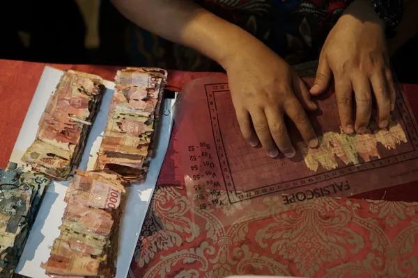 Cara dan Syarat Tukar Uang Rusak ke Bank Indonesia