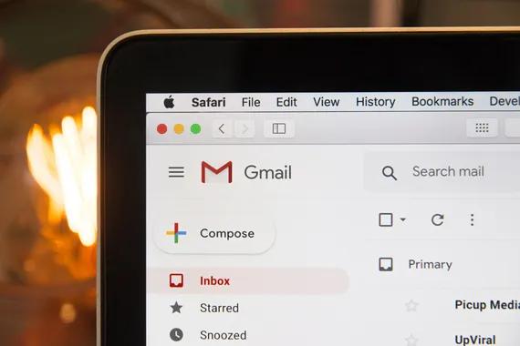 Inbox email adalah contoh deep web