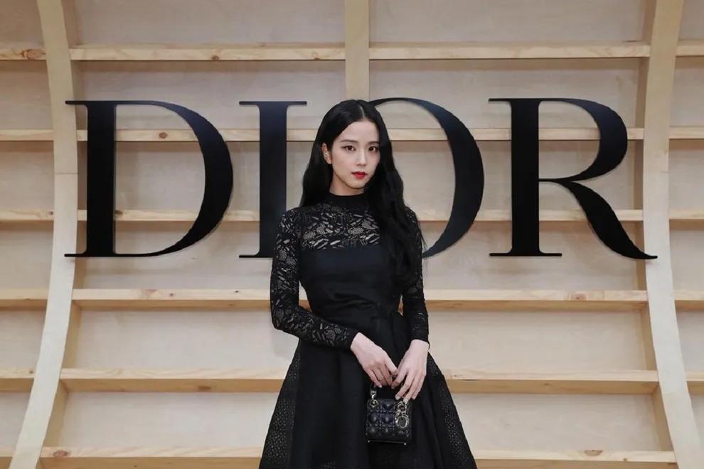 Artis K-pop Kian Mendominasi Dunia Mode Mewah Hingga Metaverse