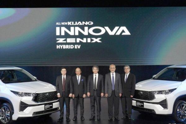 Peluncuran Toyota Kijang Innova Zenix.