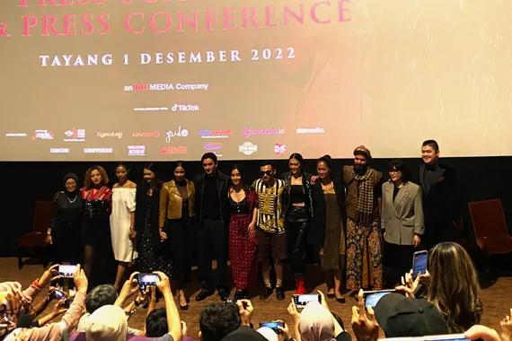 IDN Pictures dan para pemain film Qorin dalam konferensi pers, Senin (28/11).