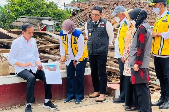 Jokowi beri instruksi untuk pembangunan kembali bangunan yang rusak akibat Gempa Cianjur.