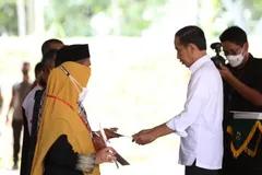 Jokowi Tambah Dana Stimulan Bagi Rumah Rusak Akibat Gempa Cianjur