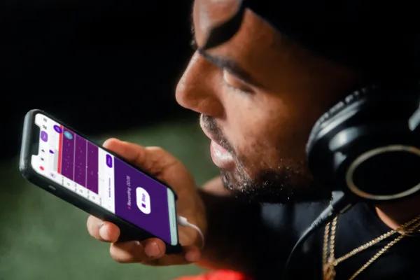 7 Aplikasi Pengubah Suara Terbaik di Handphone 2023