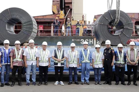 Ekspor HRC Krakatau Steel ke Italia.