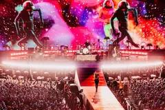 Menparekraf Taksir Keuntungan Konser Coldplay Tembus Rp1 Triliun