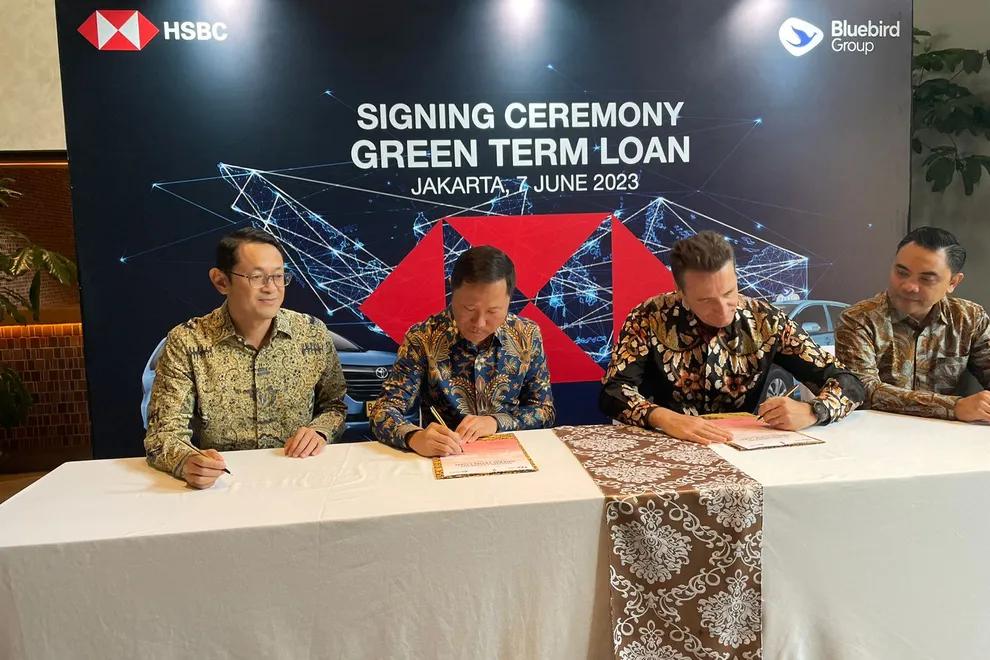 HSBC Indonesia Salurkan Pinjaman Berjangka Rp350 miliar ke Blue Bird