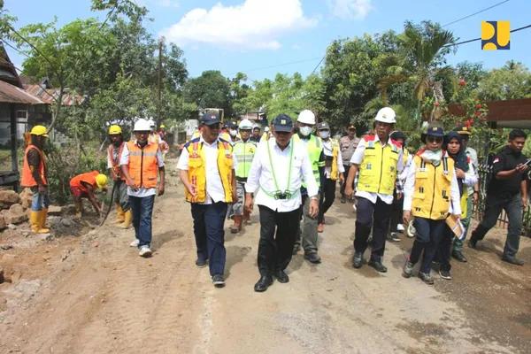 PUPR Teken 19 Paket Proyek Perbaikan Jalan di Sulawesi Selatan