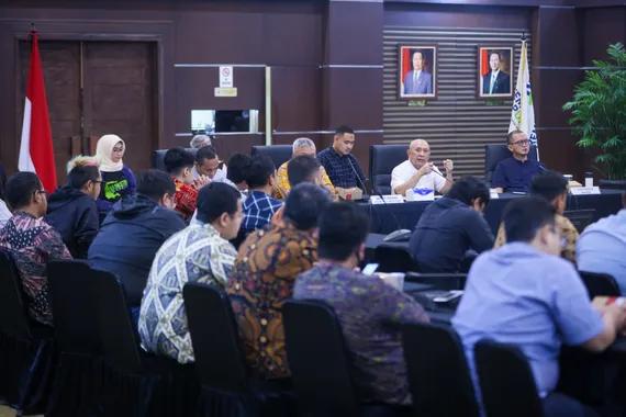 Acara pertemuan penjual online di Indonesia dengan Kementerian Koperasi dan UKM,