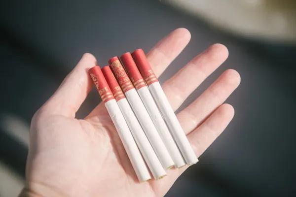Makin Mahal, Ini Daftar Harga Rokok 2024 Usai Cukai Naik
